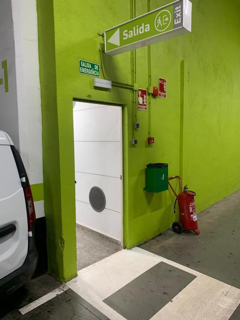 Domus Apartamentos Granada Con Parking Gratuito En Pleno Centro Exteriör bild
