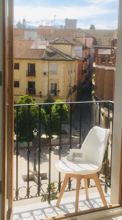 Domus Apartamentos Granada Con Parking Gratuito En Pleno Centro Exteriör bild