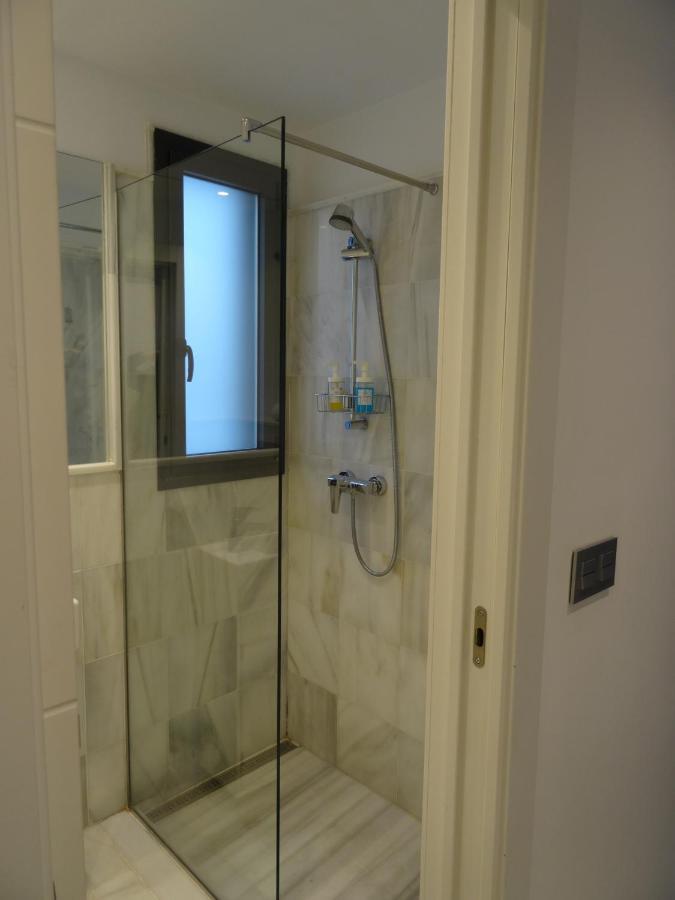 Domus Apartamentos Granada Con Parking Gratuito En Pleno Centro Exteriör bild